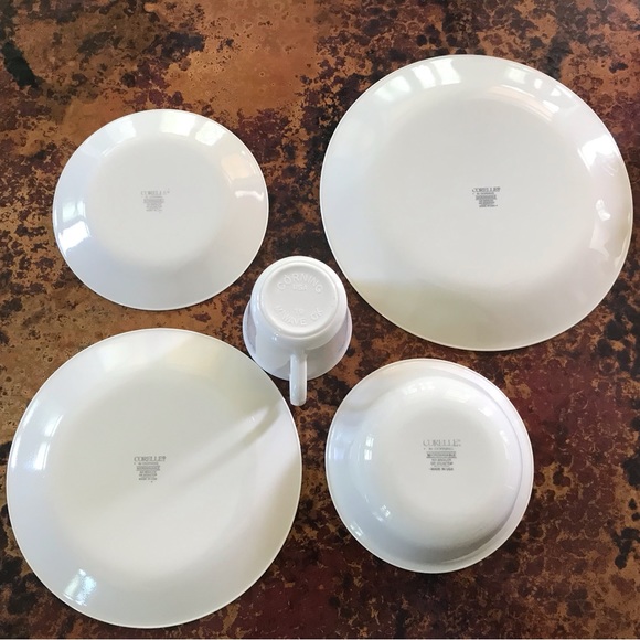 Corelle English Breakfast Place Setting #2 - Picture 3 of 10